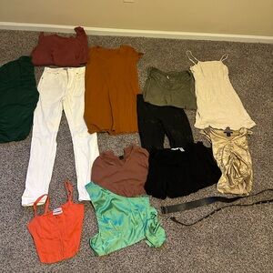 Bundle of women’s clothes XS/S